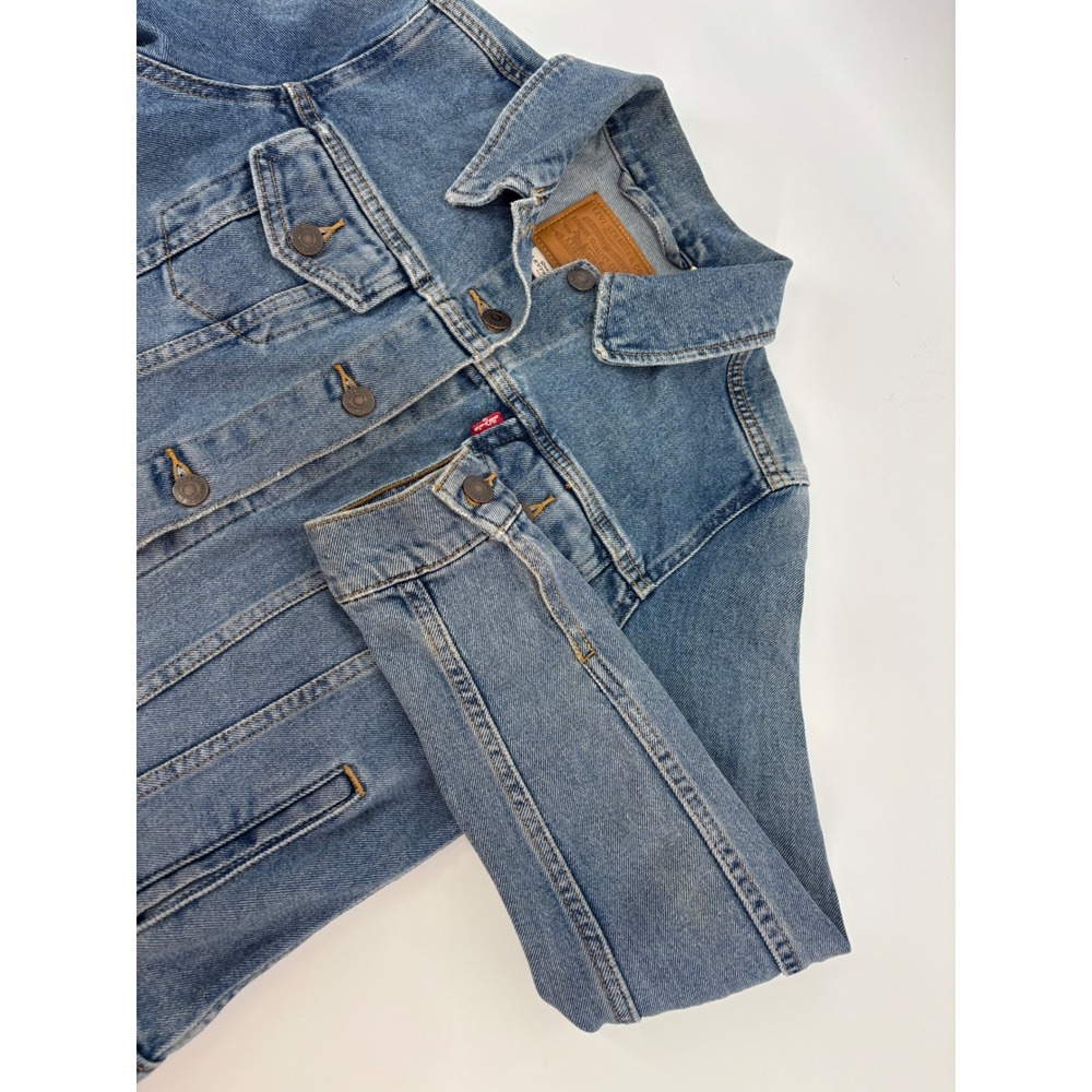Levis Premium Original Trucker Jacket Womens Small Medium Wash Denim Blue S